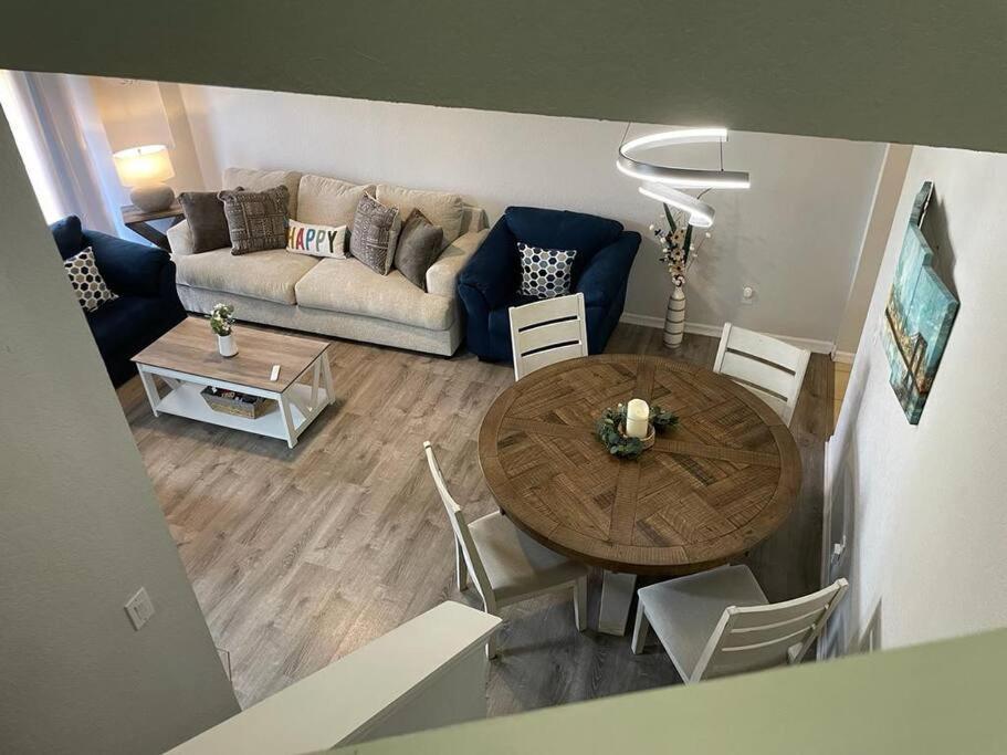 Cozy Stylish Townhome Davenport Kültér fotó