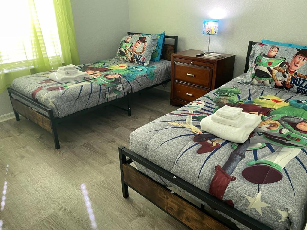 Cozy Stylish Townhome Davenport Kültér fotó