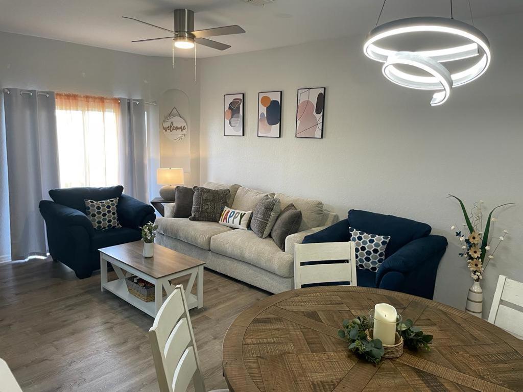 Cozy Stylish Townhome Davenport Kültér fotó